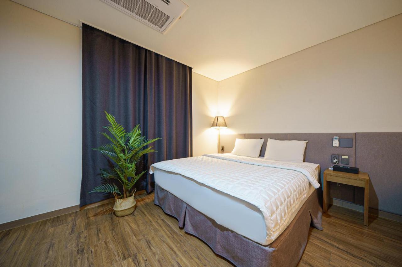 Mtm Family Hotel คยองจู ภายนอก รูปภาพ