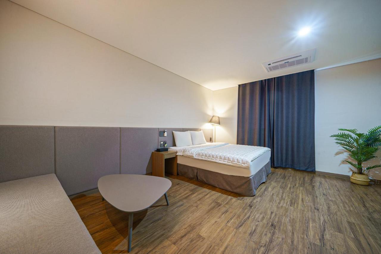 Mtm Family Hotel คยองจู ภายนอก รูปภาพ
